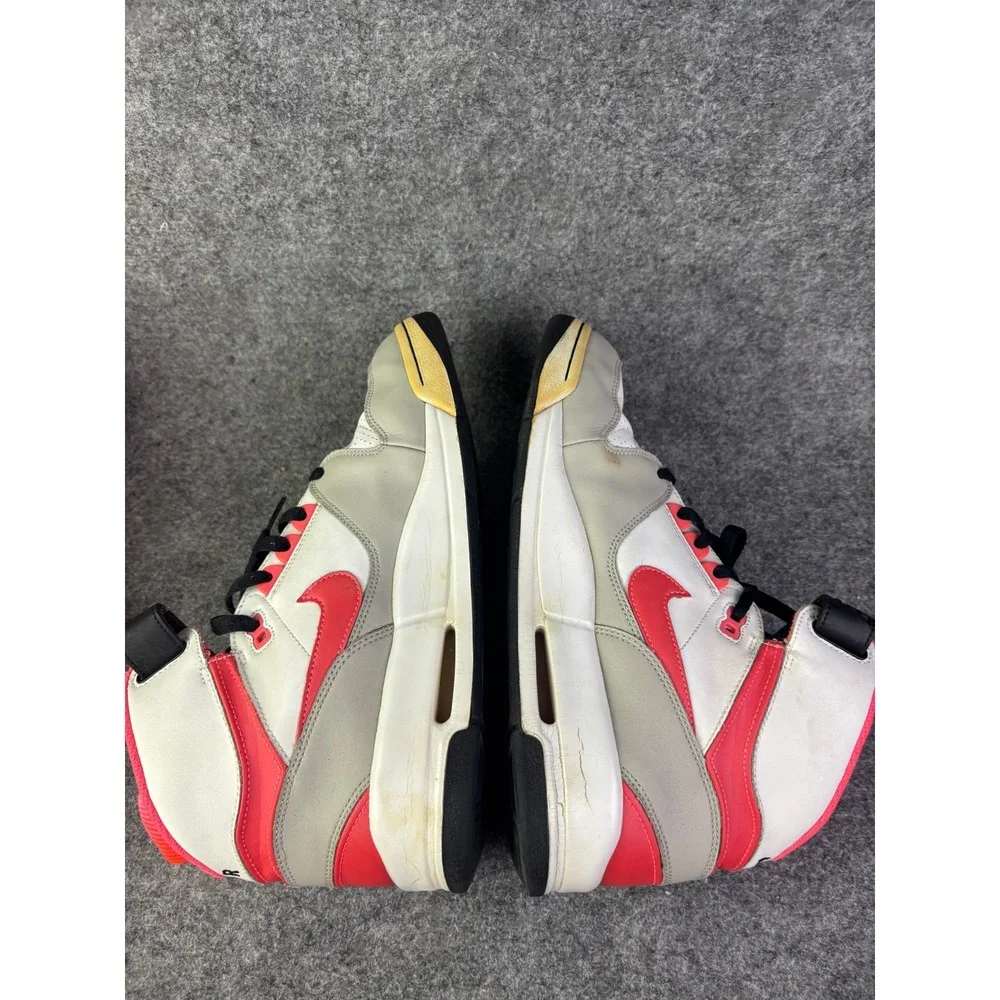 Nike Air Revolution Mens Size 10.5 White Red Grey Vintage‎ 2007 303905-181